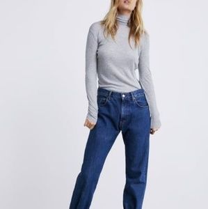 PRESWICK & MOORE Petites Gray Turtleneck Knit Top